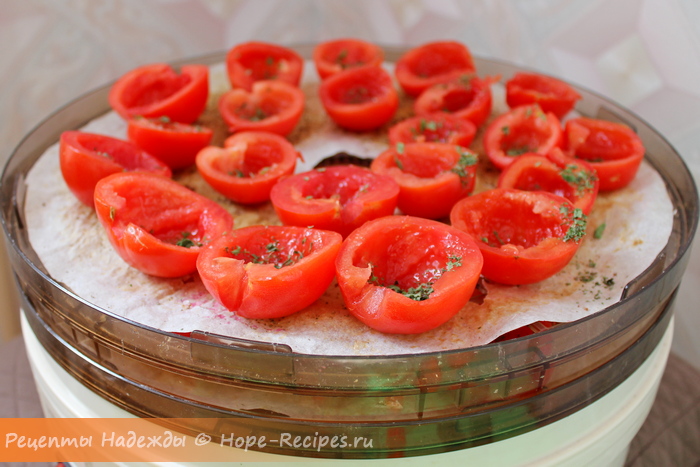 Как приготовить вяленые помидоры в электросушилке