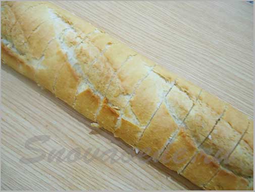 Чесночные гренки из белого хлеба