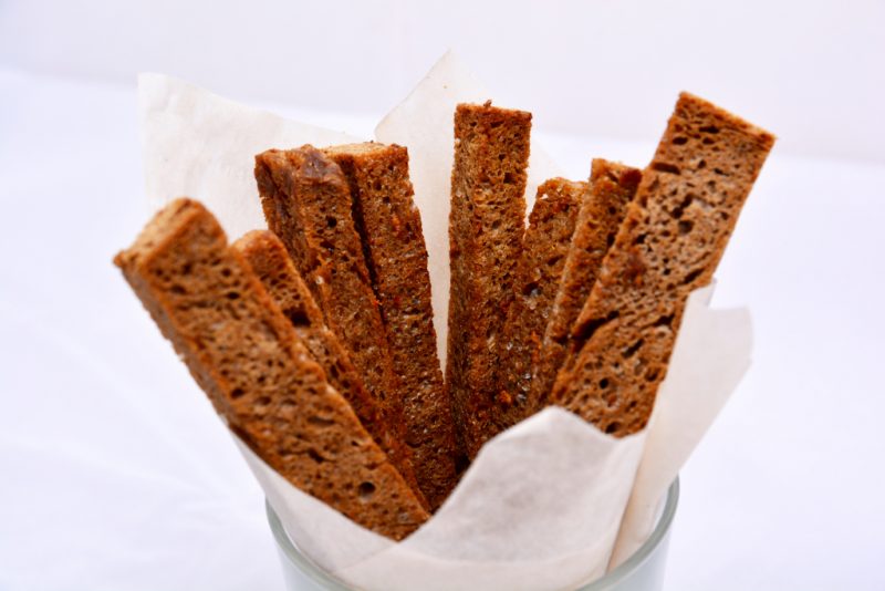 Как сделать в духовке сухарики из хлеба