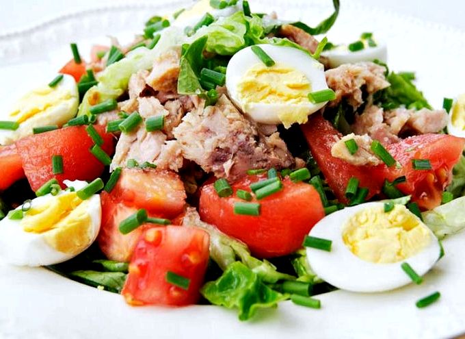 Салат с тунцом консервированным диетический рецепт