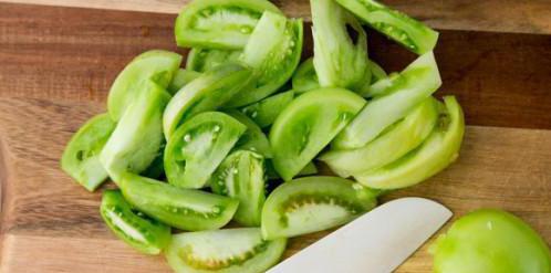консервированный салат из зеленых помидоров