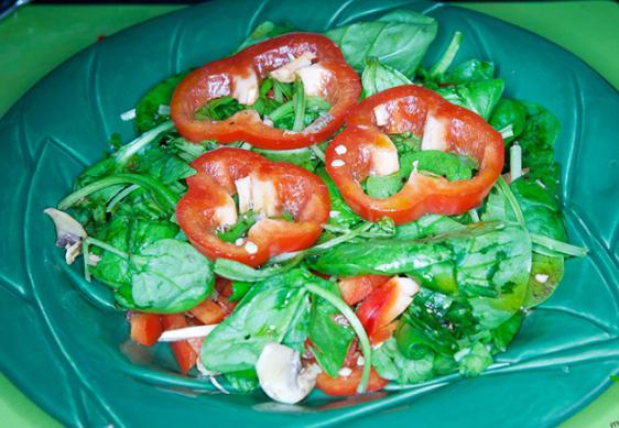 салат из сырых овощей фото