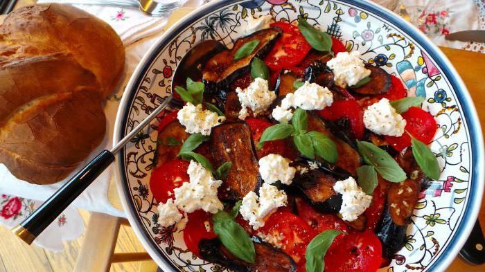 Рецепт баклажаны с помидорами и чесноком