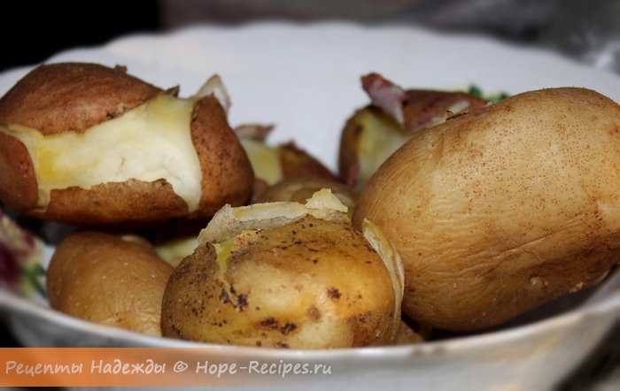 Картофель для салата сварить в мундире