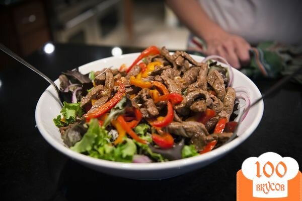 Фото рецепта: «Салат с жареным мясом»