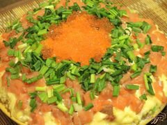 «Слоёный салат с красной рыбой» - приготовления блюда - шаг 15