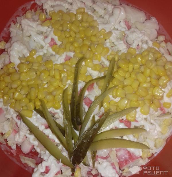 Салат с крабовыми палочками и кукурузой фото