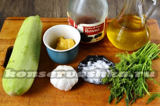 Ингредиенты для приготовления маринованных кабачков слайсами