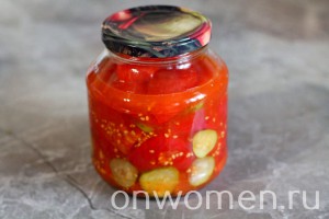 salat-iz-pomidorov-i-ogurcov-na-zimu6