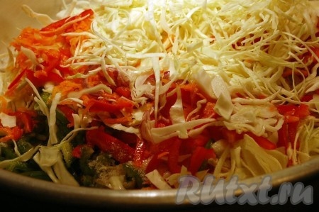 Как сделать салатную капусту
