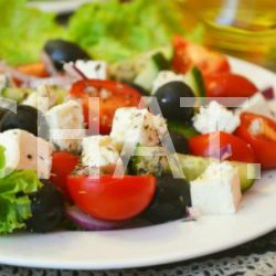 13_salat-iz-pomidorov-s-chesnokom-i-mayonezom