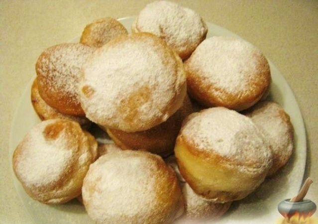 Пошаговый фото рецепт классических пончиков - изображение №9