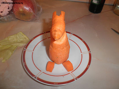 Поделки для детей 2-3 лет “Морковная лисичка”: Составляем фигурку лисы