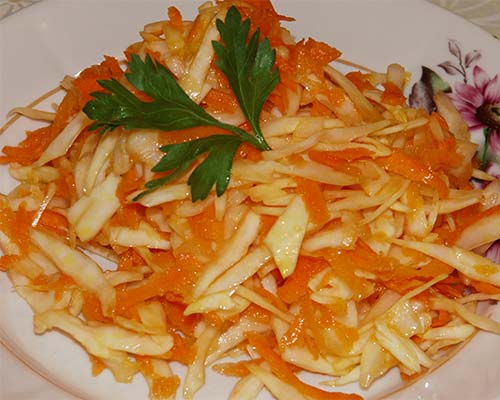 morkovnyj salat s kapustoj