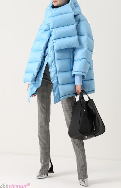 мода осень зима верхняя одежда: голубая стеганая куртка оверсайз