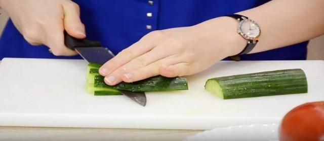 Салаты с крабовыми палочками - 12 рецептов простых и вкусных салатов: с фото и видео