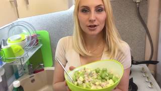 Сытный салат для похудения за 5 минут)