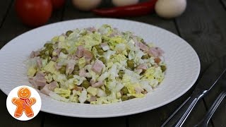 Простой салат с капустой и ветчиной