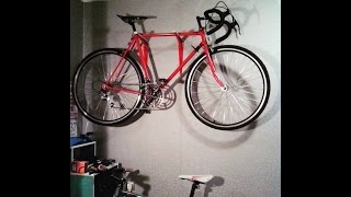 как сделать вешалку-крепление для велосипеда на стену / как подвесить велосипед на стену