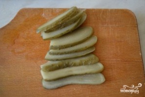 Сосиски в слоеном тесте в духовке - фото шаг 3