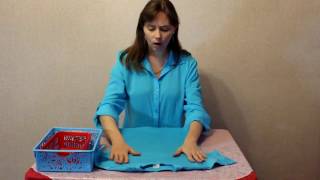 Как сворачивать и хранить футболки, кофты и юбки по КонМари | Вертикальное хранение (Мария Трагарюк)