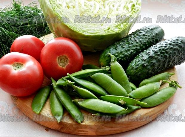 Салат из свежей капусты с зеленым горошком рецепт