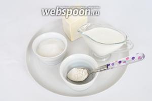 Если крем требуется для промазки коржей, то количество муки сократите до 1,5-2 столовых ложек. Молоко можете заменить водой по желанию. Масло должно быть комнатной температуры.