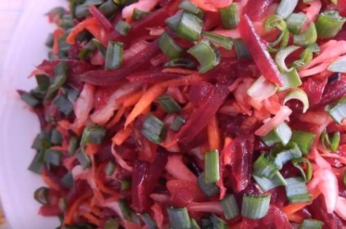 Салат из свеклы с морковью и капустой